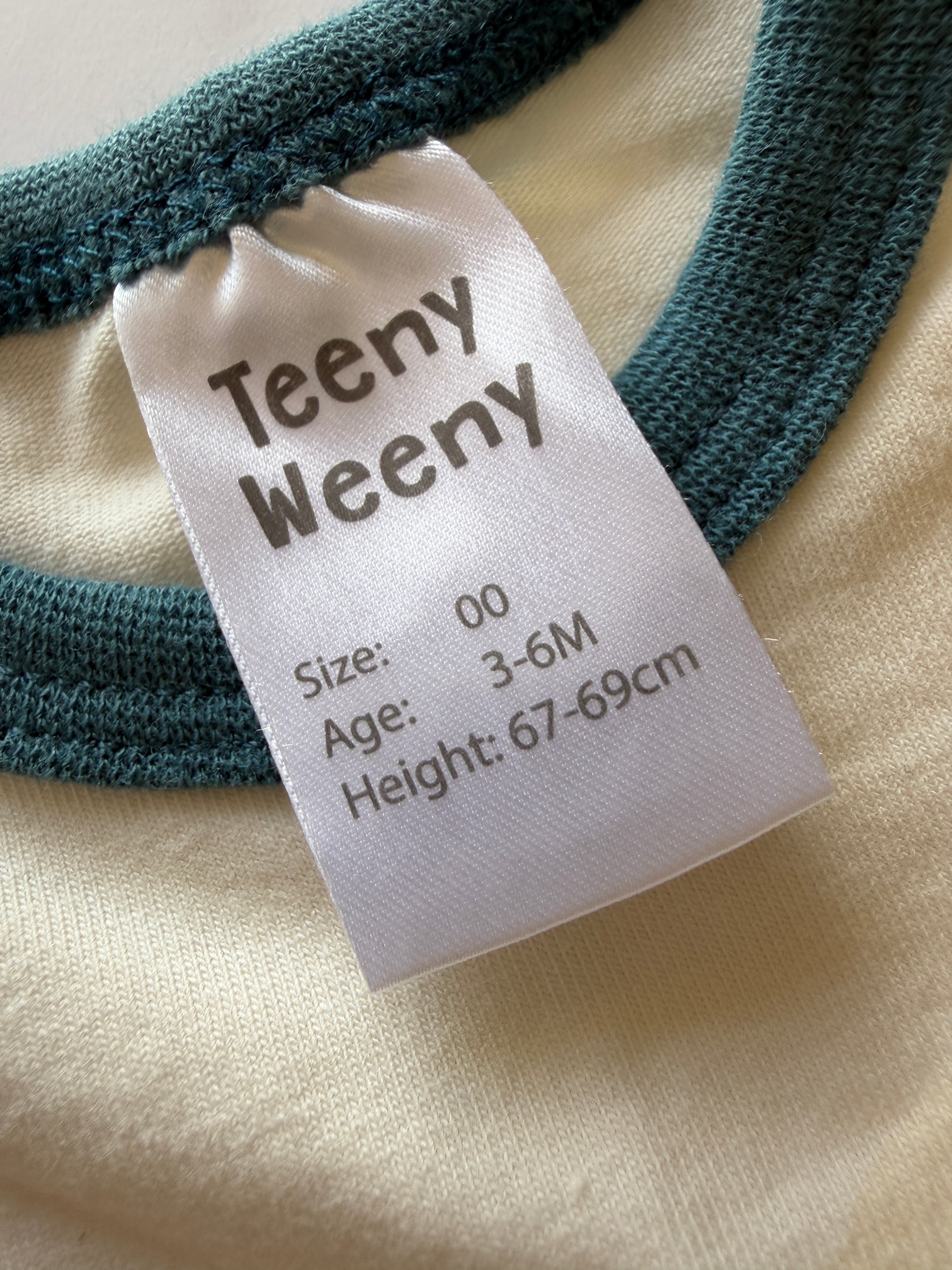 Teeny Weeny Bodysuit/Pants Set (3-6M)